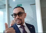Ahmad Sahroni Pujian untuk Seskab Teddy: Inisiatif dan Kinerja Tinggi