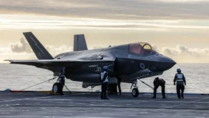 Insiden Tragis: F-35A AS Terpaksa Mundur Setelah 12 Menit Terbang Dekat Hormuz