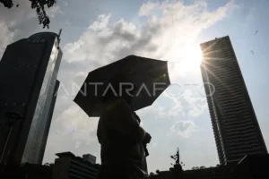 Jakarta Cerah Berawan: Suhu Maksimum Diperkirakan Tembus 33 Derajat Celsius