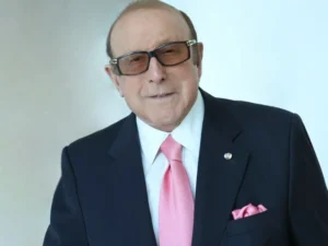 Kehilangan Besar di Dunia Musik: Clive Davis Meninggal di Usia 94 Tahun