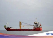 Ketegangan Mereda: 3 Kapal Tanker Iran Tembus Zona Blokade AS di Selat Hormuz, Bawa 5 Juta Barels Minyak Mentah