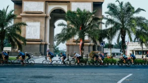 Menuju Bali Pesepeda Perempuan Iran Disambut Hangat di Pemalang: Simbol Persahabatan dan Persatuan
