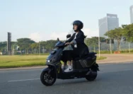 Pemerintah Tunda Insentif Motor Listrik: Beli Motor Listrik Sekarang atau Tunggu?