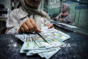 Proyeksi Fluktuasi Rupiah: Dampak Isu AS-Iran Menjadi Sorotan Utama
