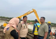 Tangani Rob Tunggulsari Pemprov Jateng dan Pemkab Pati Pasok Bantuan dan Tinjau Tanggul Jebol: Upaya Cepat Atasi Bencana Banjir