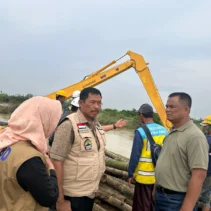 Tangani Rob Tunggulsari Pemprov Jateng dan Pemkab Pati Pasok Bantuan dan Tinjau Tanggul Jebol: Upaya Cepat Atasi Bencana Banjir